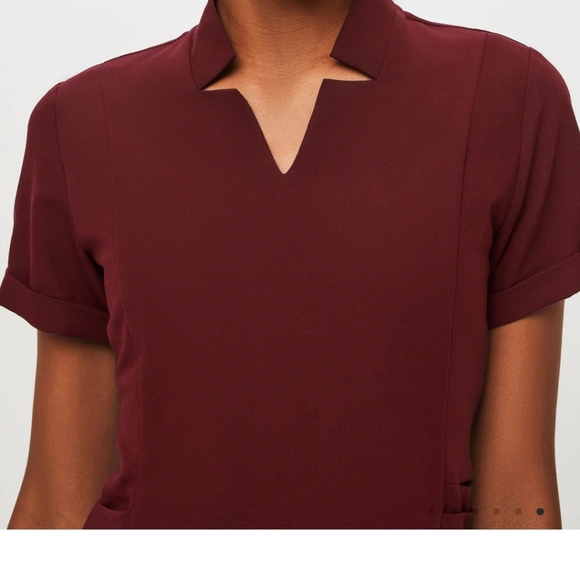 XXS Figs Inala Slim Scrub Top, burgundy - Picture 2 of 11